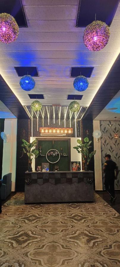 Hotel O Pop Angoori Farm House 马图拉 外观 照片